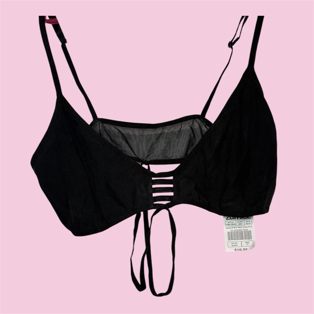 Black Strappy Women's Bralette